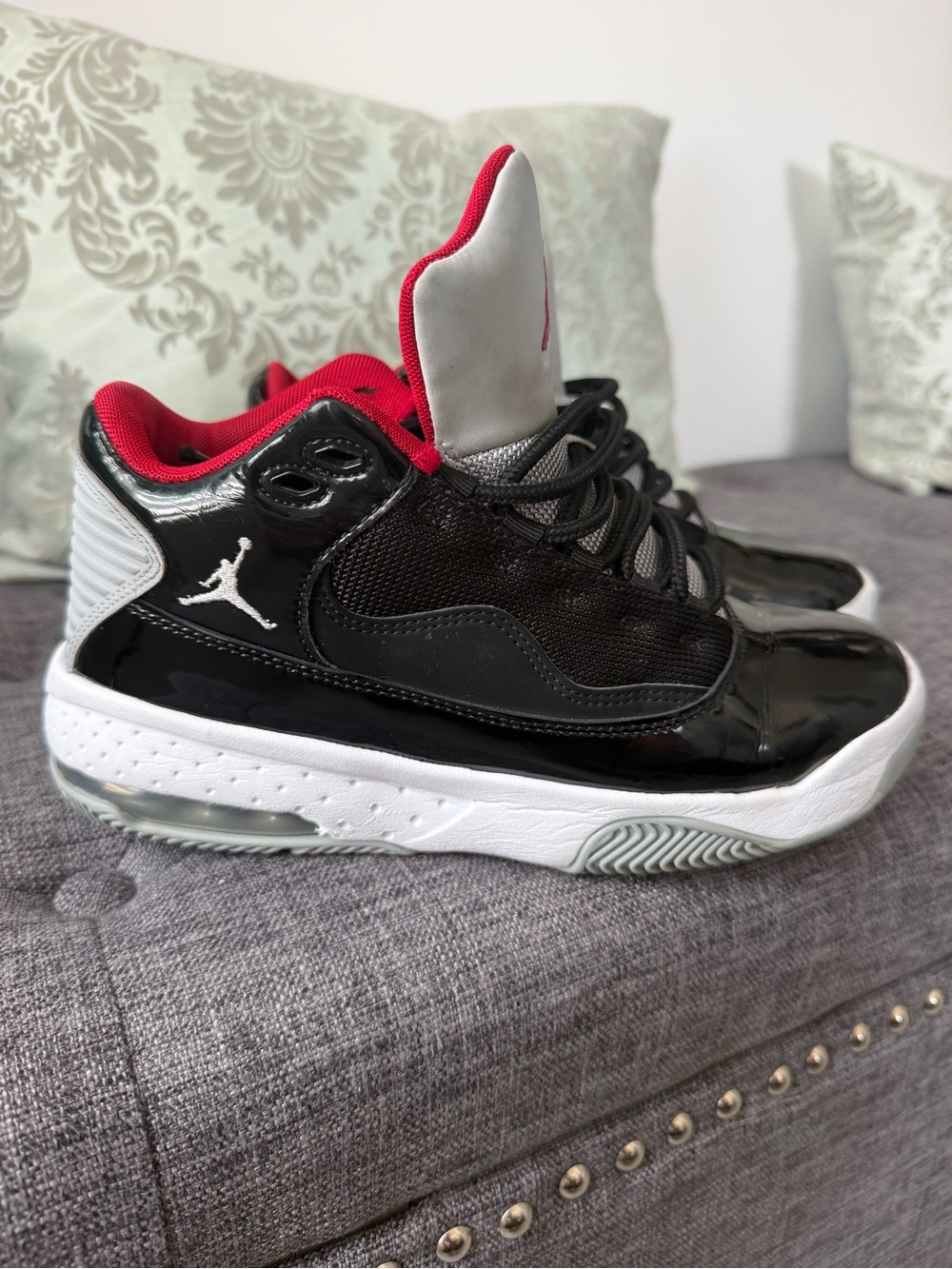 Nike Youth Black/Red/White Basketball Sneakers